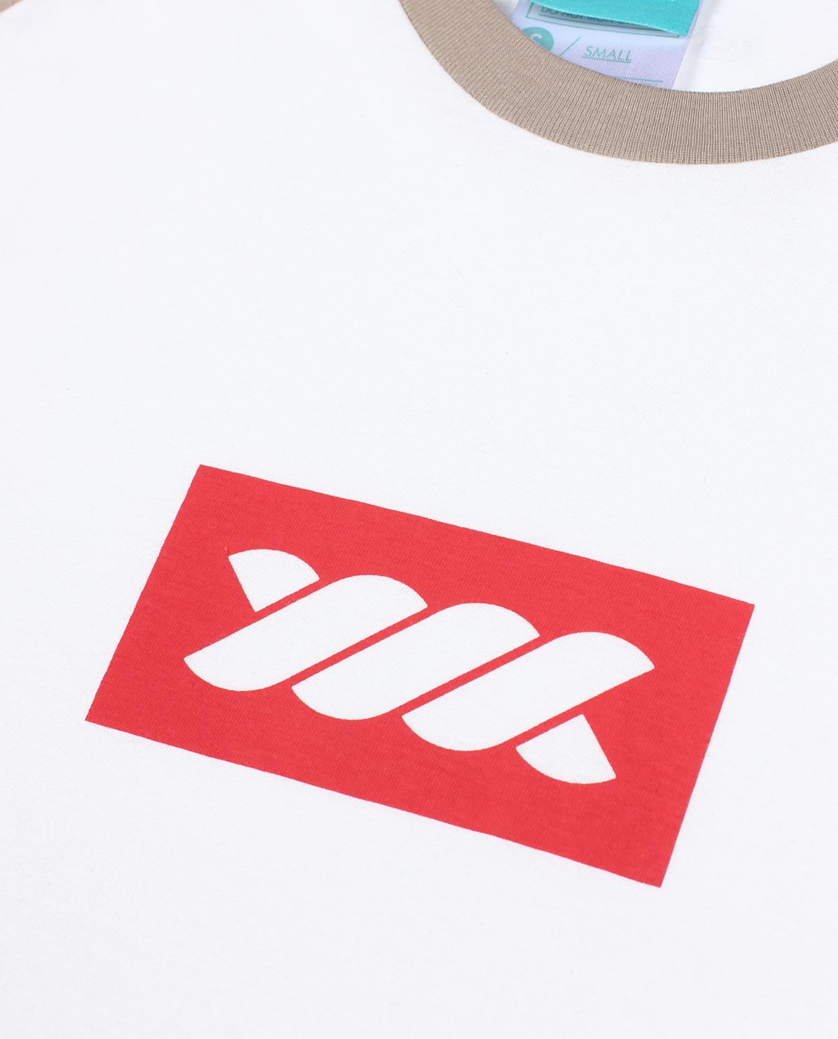 Wadezig! T-Shirt - Twistybox Ragln Cream