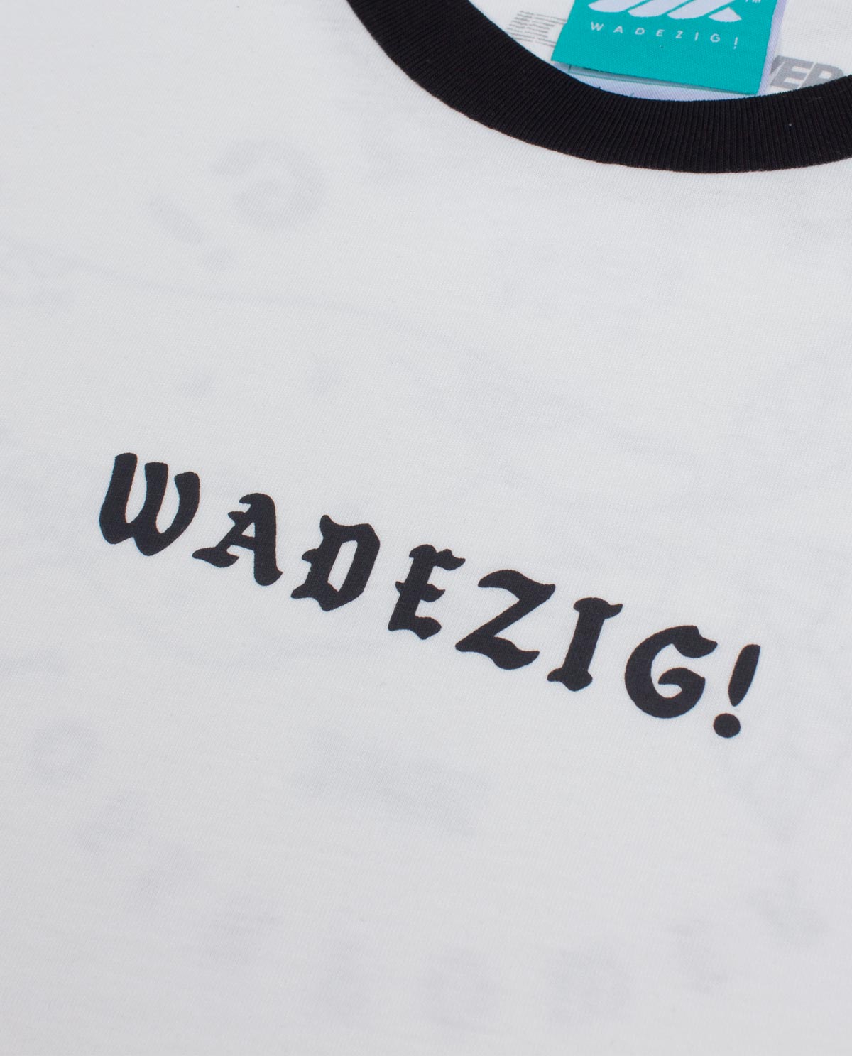 Wadezig! T-Shirt - The Roses Rgln Black