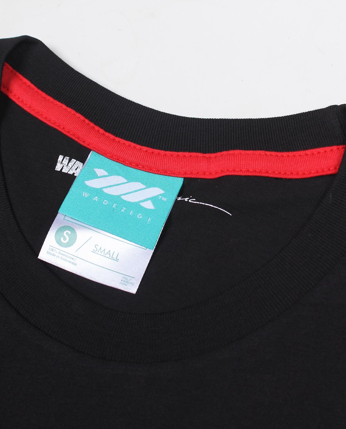 Wadezig! T-Shirt - Wadezig! Classic Redbox Black