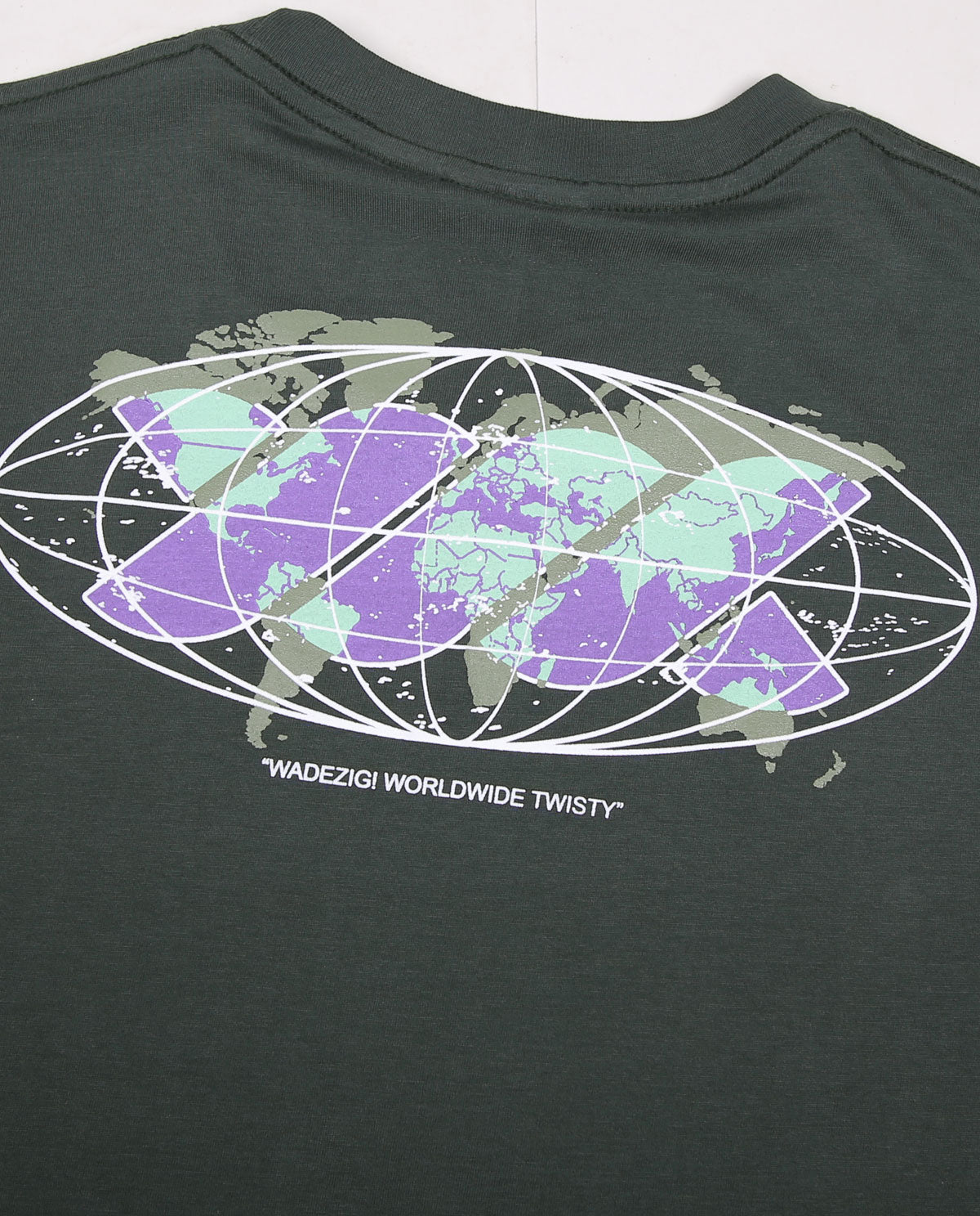 Wadezig! T-Shirt -Worlwide green tees