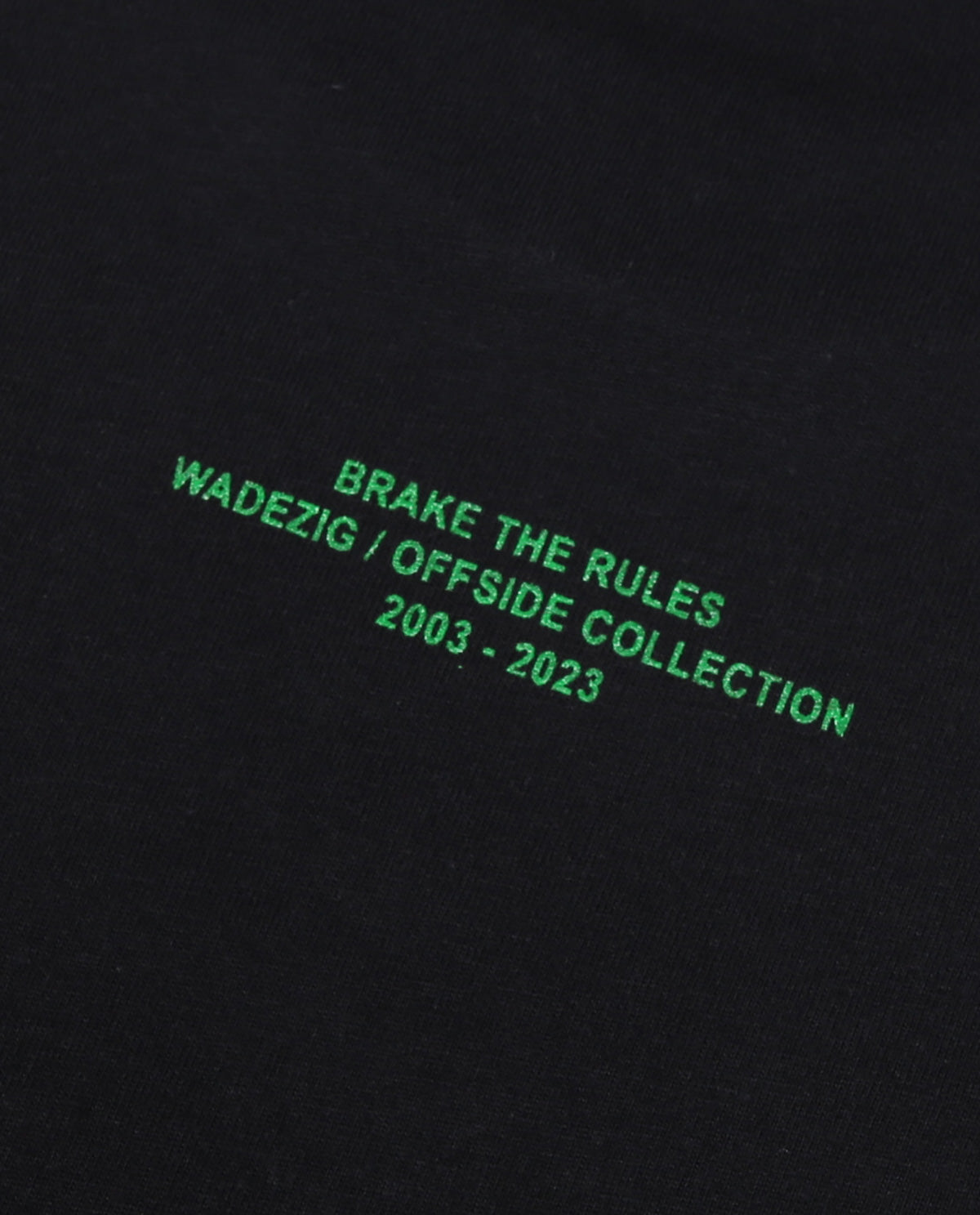 WADEZIG! TSHIRT - BREAKING BLACK