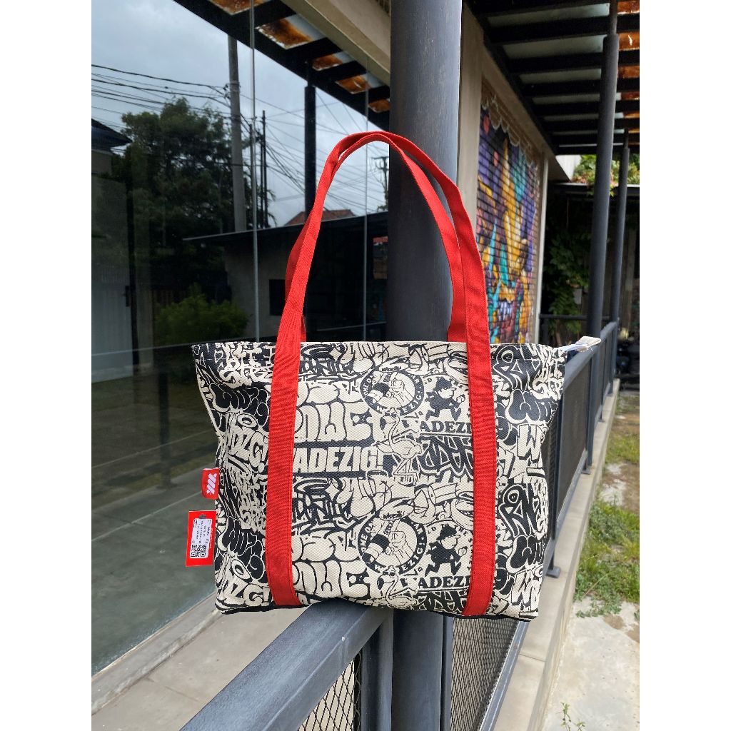 WADEZIG! TOTEBAG - GRAFFITI STICKER TOTEBAG