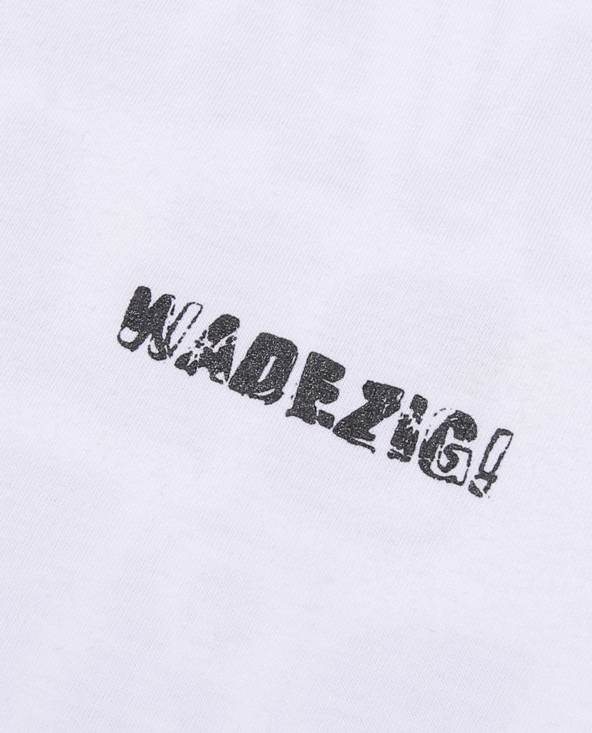 WADEZIG! T-SHIRT - BEAT BROKEN WHITE