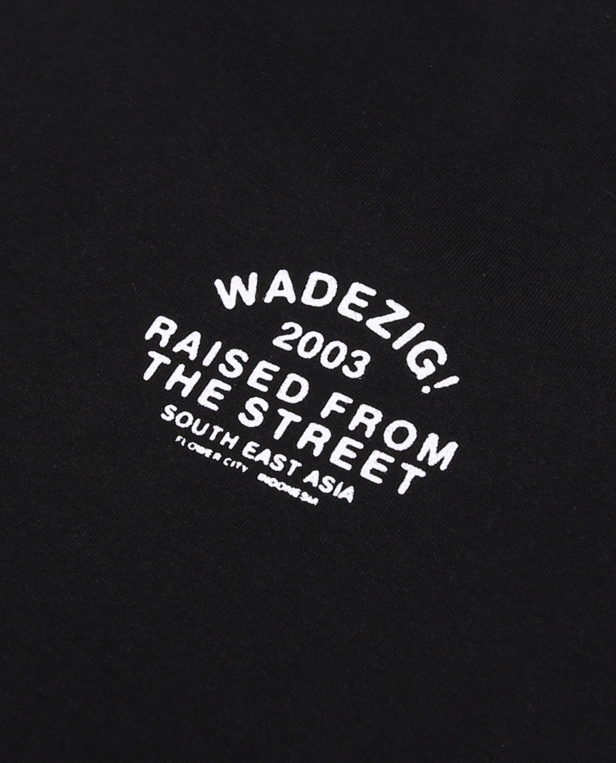 WADEZIG! T-SHIRT - PLAY GROUND BLACK